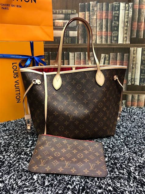 กระเป๋า louis vuitton ราคา